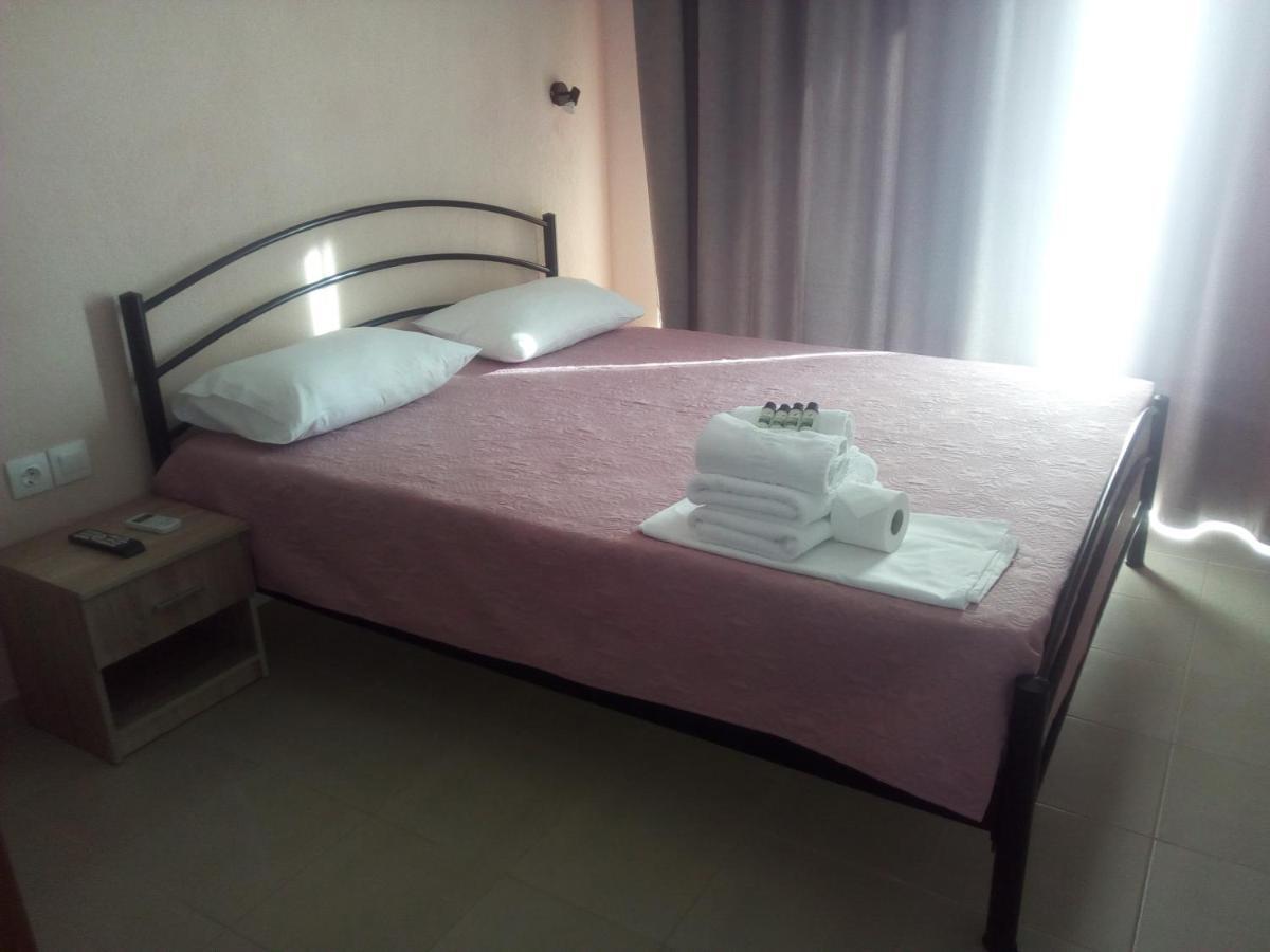 Persefoni Rooms Apartments & Mezonetes Toroni Exterior foto