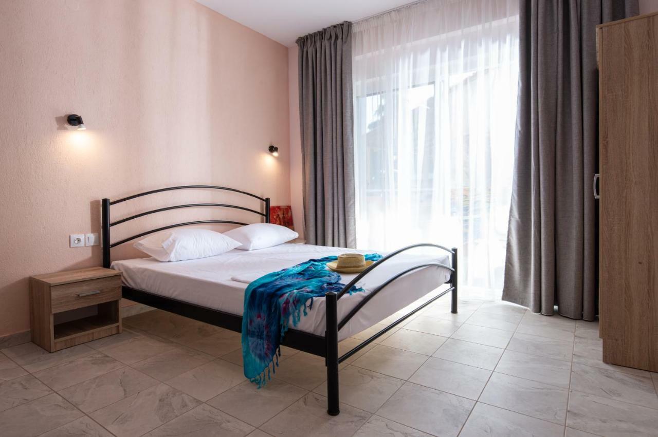 Persefoni Rooms Apartments & Mezonetes Toroni Exterior foto